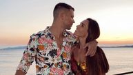 Nikolija i Relja krunisali brakom dugogodišnju ljubav, a ona sada pokazala burme! Ova slika raznežila je sve