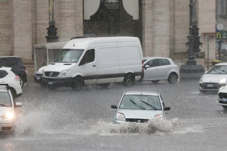 Rim, nevreme, poplava, Italija