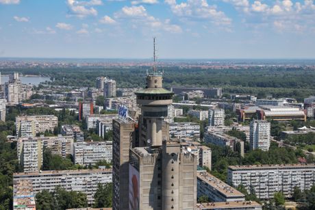 Panorama Beograda, Zapadna kapija Beograda, Geneks zgrada, kula