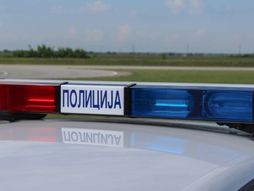 srpska policija, milicija, policijski automobil, srbija,