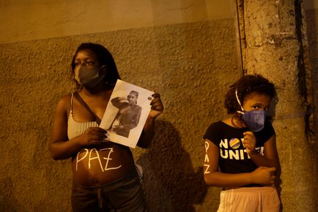 Brazil pucnjava protest Kathlen Romeu
