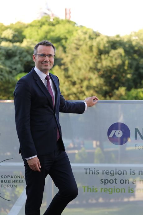 Arčibald Kremser, NLB, Komercijalna banka Arčibald Kremser, NLB, Komercijalna banka