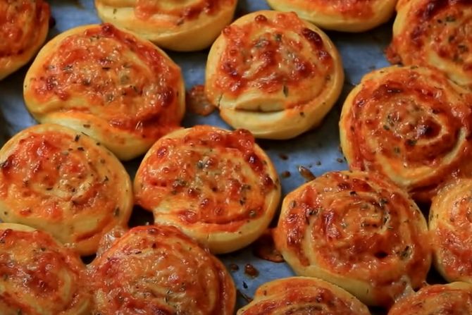 Brzo i jednostavno koktel pecivo: Recept za pica pužiće koji su gotovi za 30 minuta - Vimarsana News