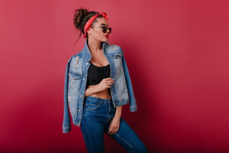 devojka, retro moda, džins, marama devojka, retro moda, džins, marama