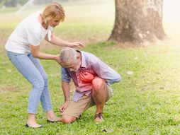 srčani napad udar prva pomoć veštačko dišanje
