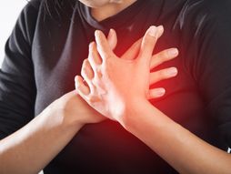 srčani napad udar prva pomoć veštačko dišanje