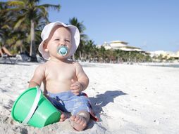 Beba, pesak, more, plaža odmor, sunce