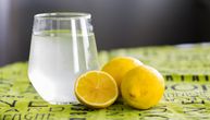 Voda sa limunom je idealan način da započnete jutro: Zbog ovih 8 razloga je dobro da to postane vaša rutina