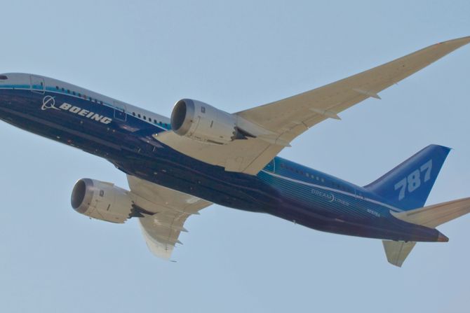 Boeing 787 Dreamliner, Boing 787 Drimlajner Boeing 787 Dreamliner, Boing 787 Drimlajner