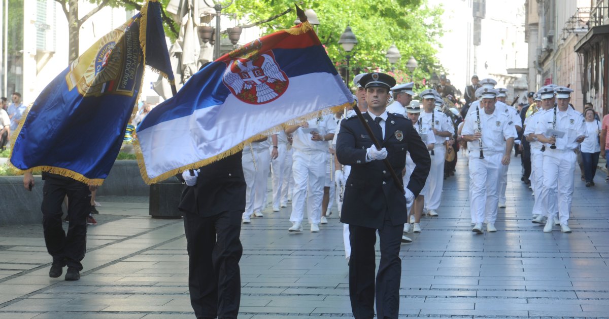 Održan tradicionalni defile konjanika Policijske brigade i Orkestra policije