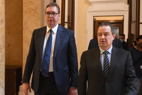 Aleksandar Vučić sastao se sa predstavnicima vanparlamentarnih stranaka Aleksandar Vučić sastao se sa predstavnicima vanparlamentarnih stranaka
