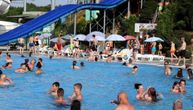 Samo jedan gutljaj vode iz bazena može da napravi problem: Na šta roditelji ne misle kada vode decu na kupanje