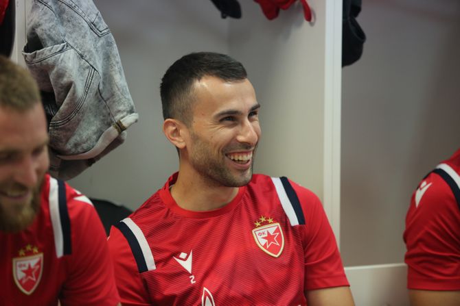 FK Crvena Zvezda, Početak Priprema