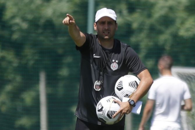 Branimir Mićović, FK Partizan