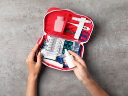 Putna apoteka, lekovi