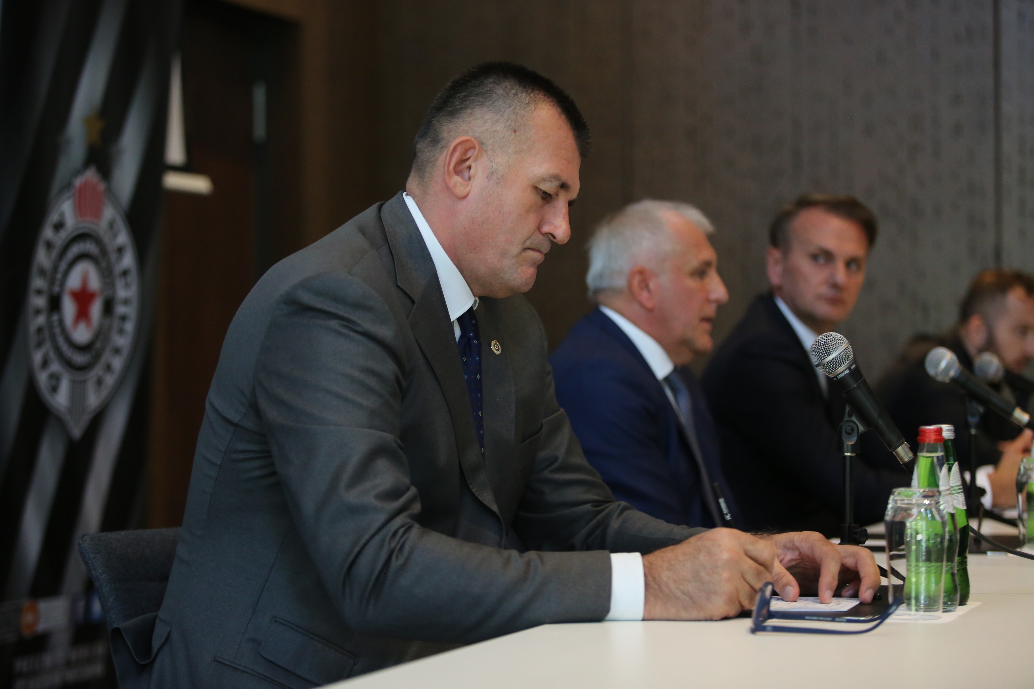 Zoran Savić otvorio dušu o Ostoji Mijailoviću i "prljavom vešu" u Partizanu: "Samo je Tegeltija stao iza nas"!