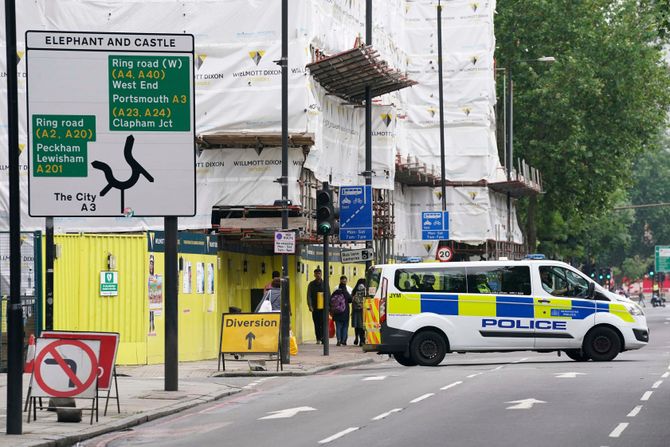 London, požar, vatrogasci, policija