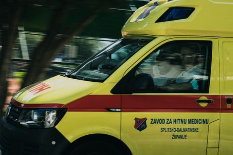 hrvatska ambulantna kola, hitna pomoc,