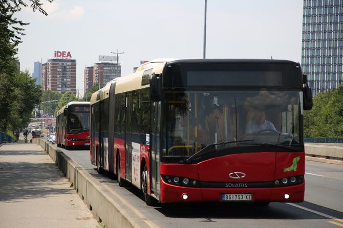 Gužva, Leto, Ljudi, Vožnja