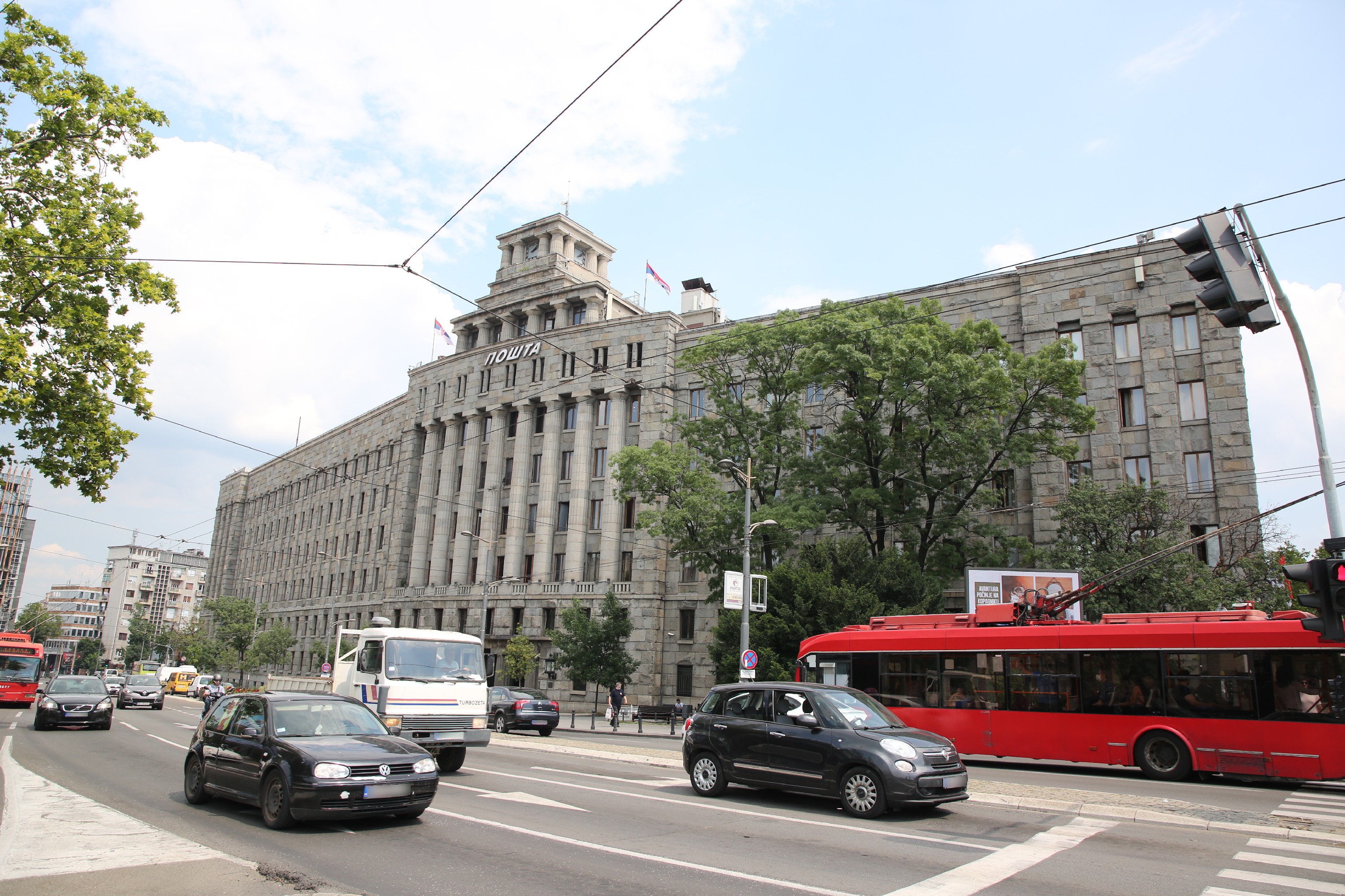 Danas nepregledne gužve, nekada olimpijski bazen: Na ovom mestu u Takovskoj ulici bilo je kupalište