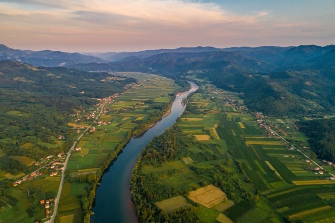Drina, Ljubovija