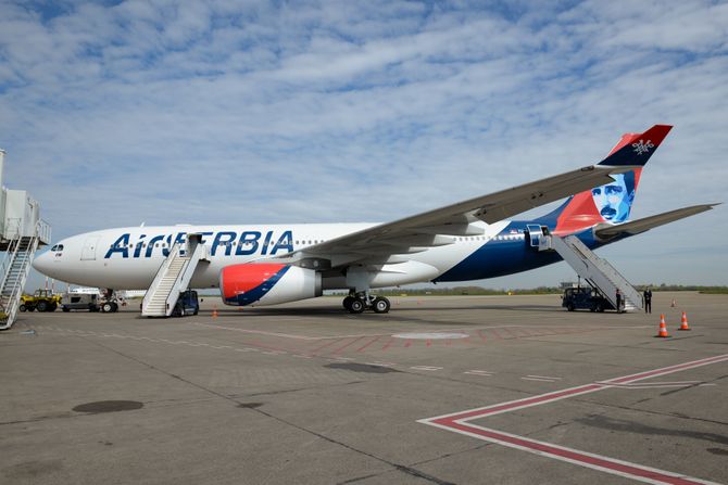 ER SRBIJA  avion, air serbia, aerodrom, pista