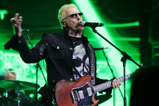 EXIT VAN GOGH EXIT VAN GOGH