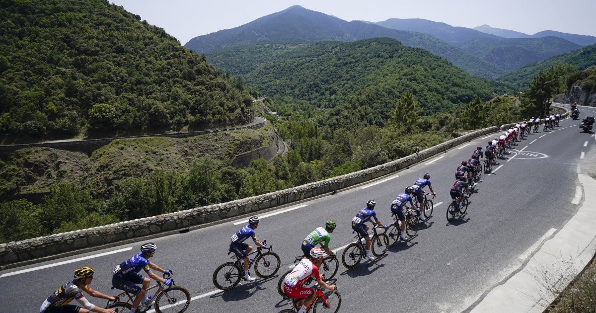 Grčki biciklista Arvanitu slavio u Zvorniku, Rajović ostao lider trke