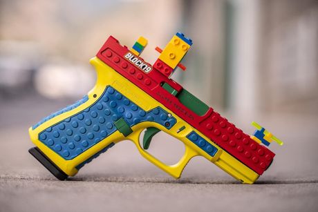 block 19, pištolj, lego kocke