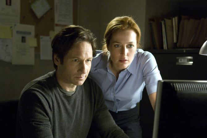 X FILES David Duchovny i Gillian Anderson,  Dejvid Duhovni i Džilijan Anderson, Molder Skali