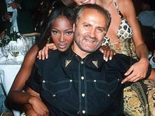Naomi Campbell, Naomi Kembel, Đani Versaće, Gianni Versace