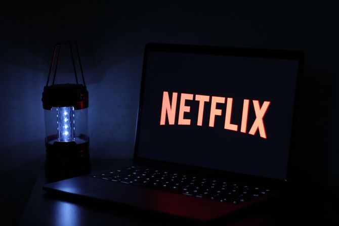Netflix, laptop Netflix, laptop