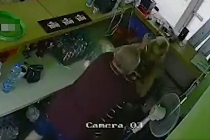 Učesnik Parova fizički nasrnuo na ženu u lokalu: "Vikao je, uhvatio me je za vrat..." - Vimarsana News