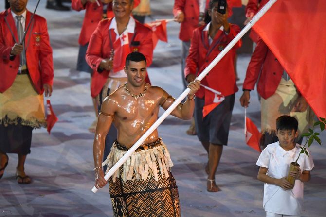 Pita Taufatofua, Tonga