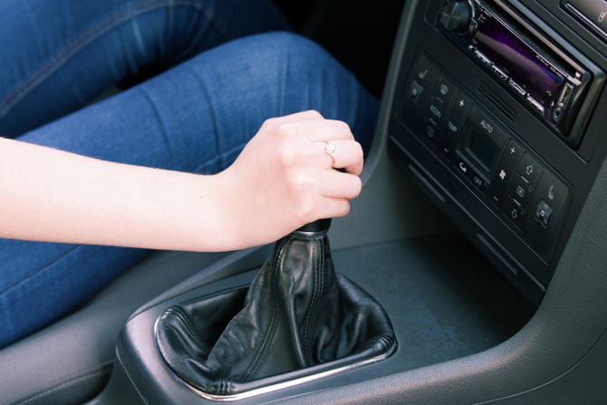 Menjač, menjanje brzina u automobilu Menjač, menjanje brzina u automobilu