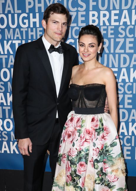 Ašton Kučer, Ashton Kutcher, Mila Kunis, Ašton Kučer, Ashton Kutcher, Mila Kunis,