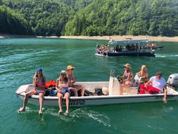 ZLATARSKO JEZERO REGATA UCESNICI, čamci, splavovi