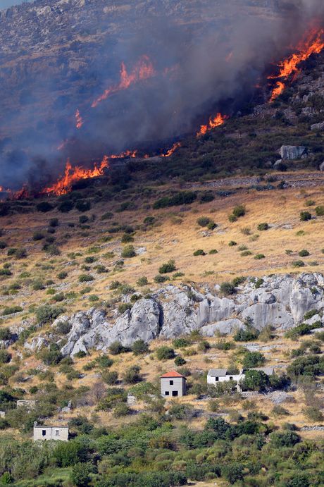Trogir, Hrvatska, Croatia, požar, fire