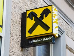 Raiffeisen Bank, Rajfajzen banka