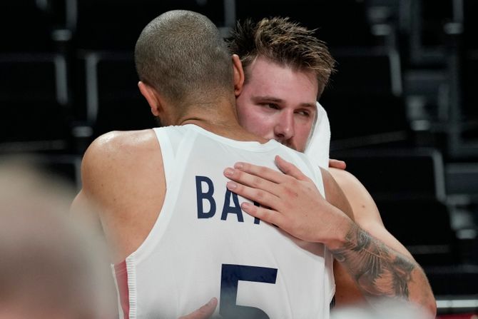 Nikolas Batum, Luka Dončić, Slovenija - Francuska, košarka, košarkaška reprezentacija Slovenije, Olimpijske igre