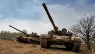 Neverovatan snimak tenkovske bitke u Ukrajini: Bili su svega nekoliko metara udaljeni jedan od drugog