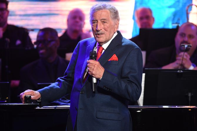 Tony Bennett, Toni Benet