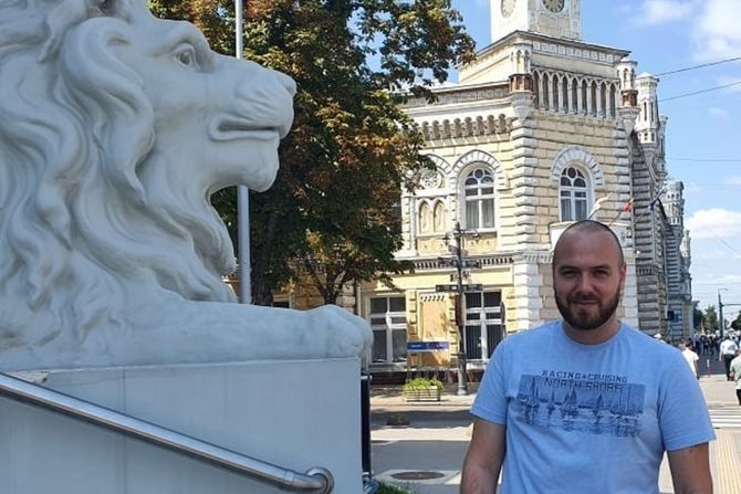 Moldavija, zemlja niskih cena i nevidljive domaće hrane: Kišinjev i naše velikopopovićko pleme - Vimarsana News