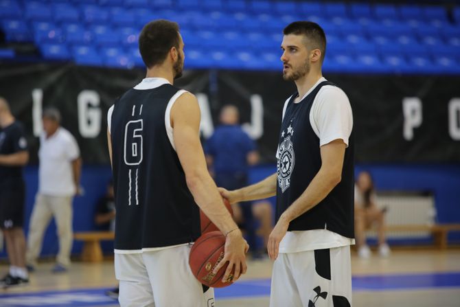 Kk Partizan, Trening pred početak priprema