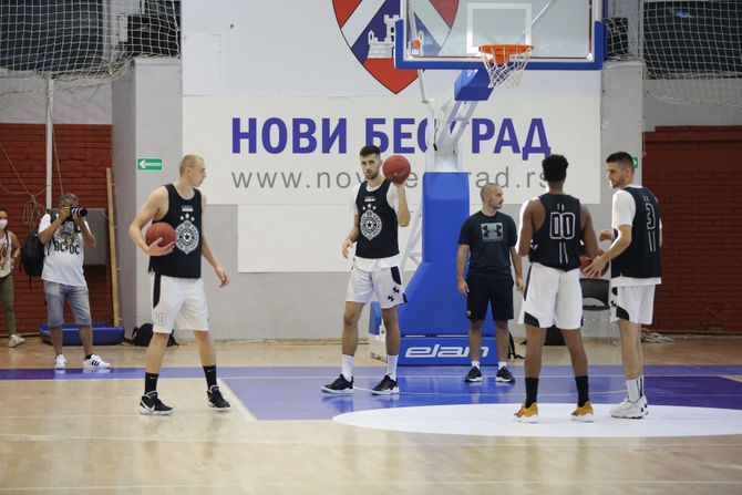 Kk Partizan, Trening pred početak priprema