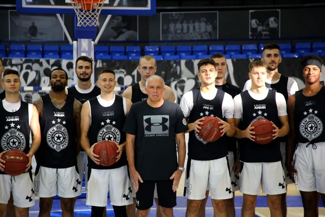 KK Partizan, Trening pred početak priprema