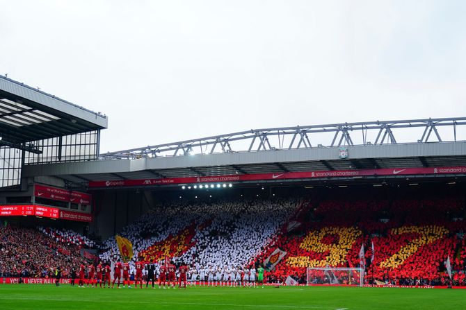 FK Liverpul, FK Barnli, Kop,navijači, koreografija, Hilsboro