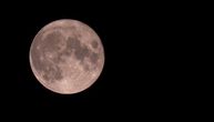 Prelep prizor večeras na nebu: Mesec je svojim sjajem "ugasio" zvezde
