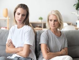 mama i ćerka, Svekrva snaja snajka svađa, rasprava mother in law daughter disagreement