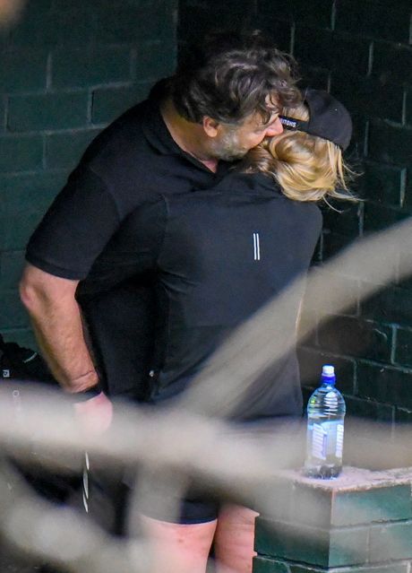 Rasel Krou, Britni Terio, Russell Crowe